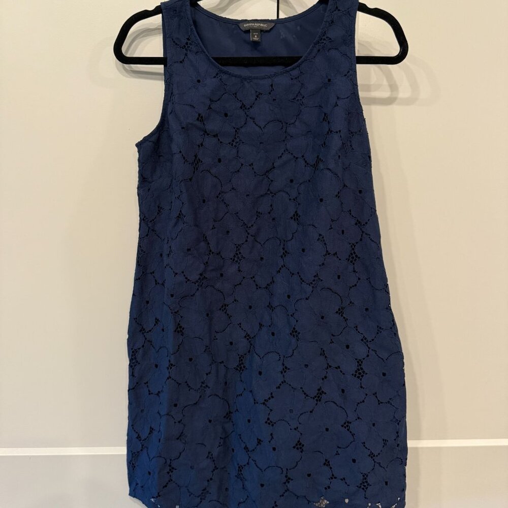 Banana Republic Petite 8 Navy Lace Sheath Dress –‎ Sleeveless Lined Classic Fit